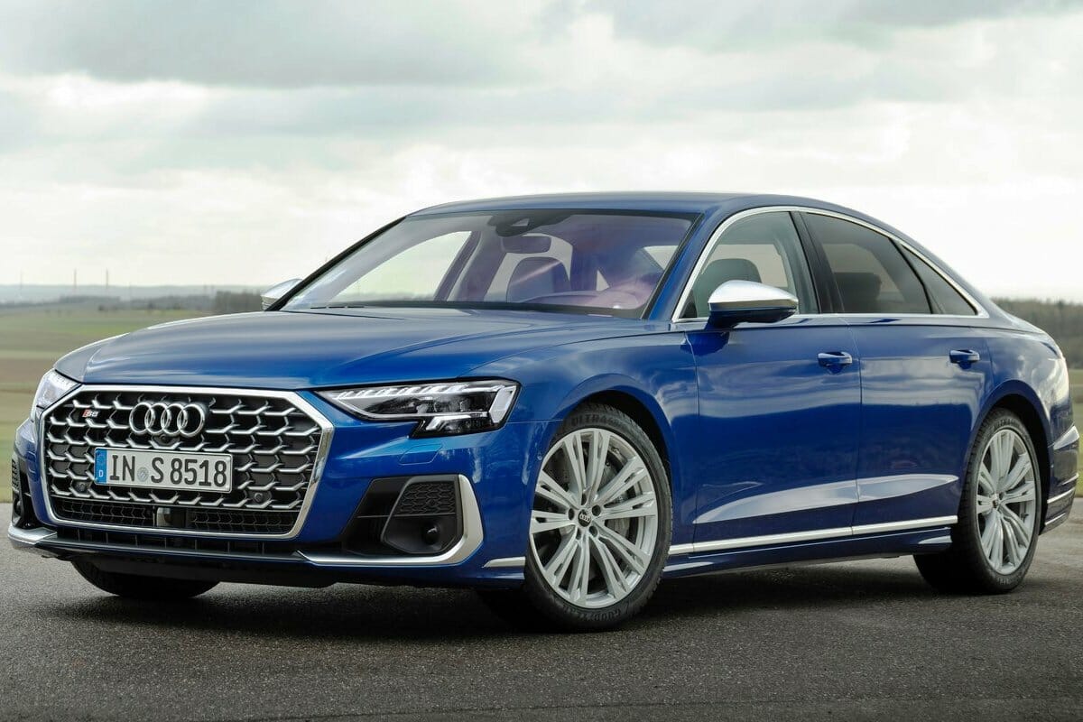Ideas around the Audi RS8: could a sports luxury sedan exist?