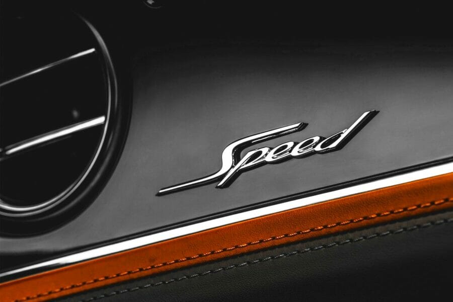 Новий супер-седан Bentley Flying Spur Speed – останній з племені W12?
