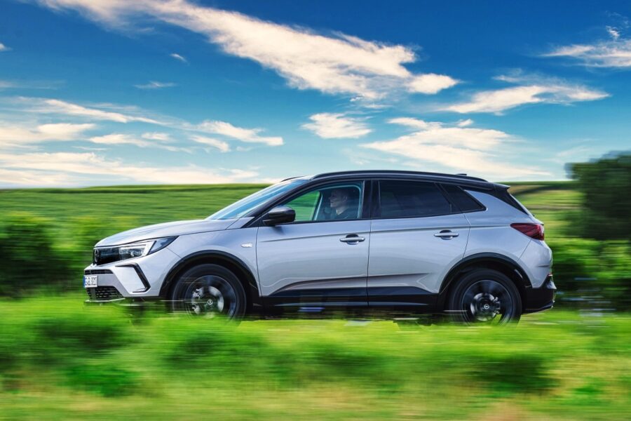Prices for the updated Opel Grandland crossover in Ukraine have been announced - from UAH 907,300.