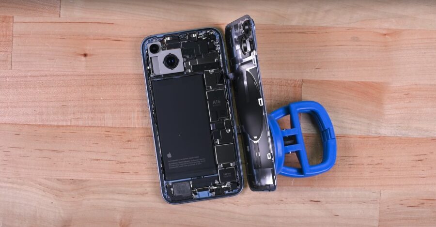 iFixit: “The iPhone 14 is the smartphone you should buy.” It has the highest repairability score since the iPhone 7. JerryRigEverything confirms