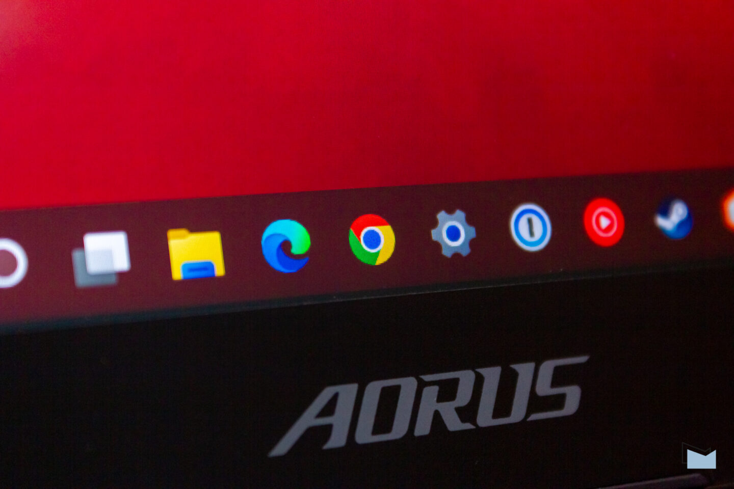 AORUS 15 (XE4) gaming laptop review