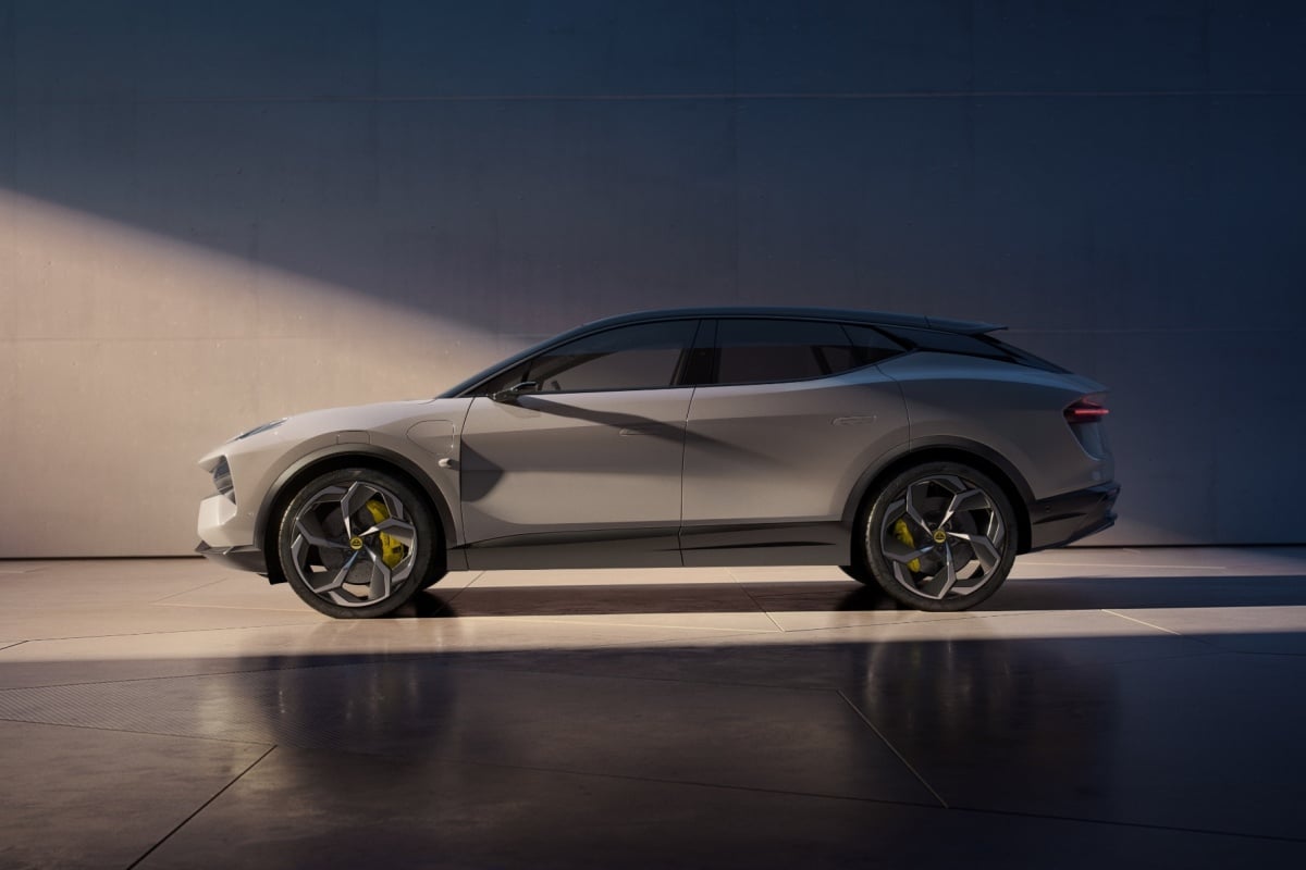 The new Lotus Eletre crossover: big, electric, powerful