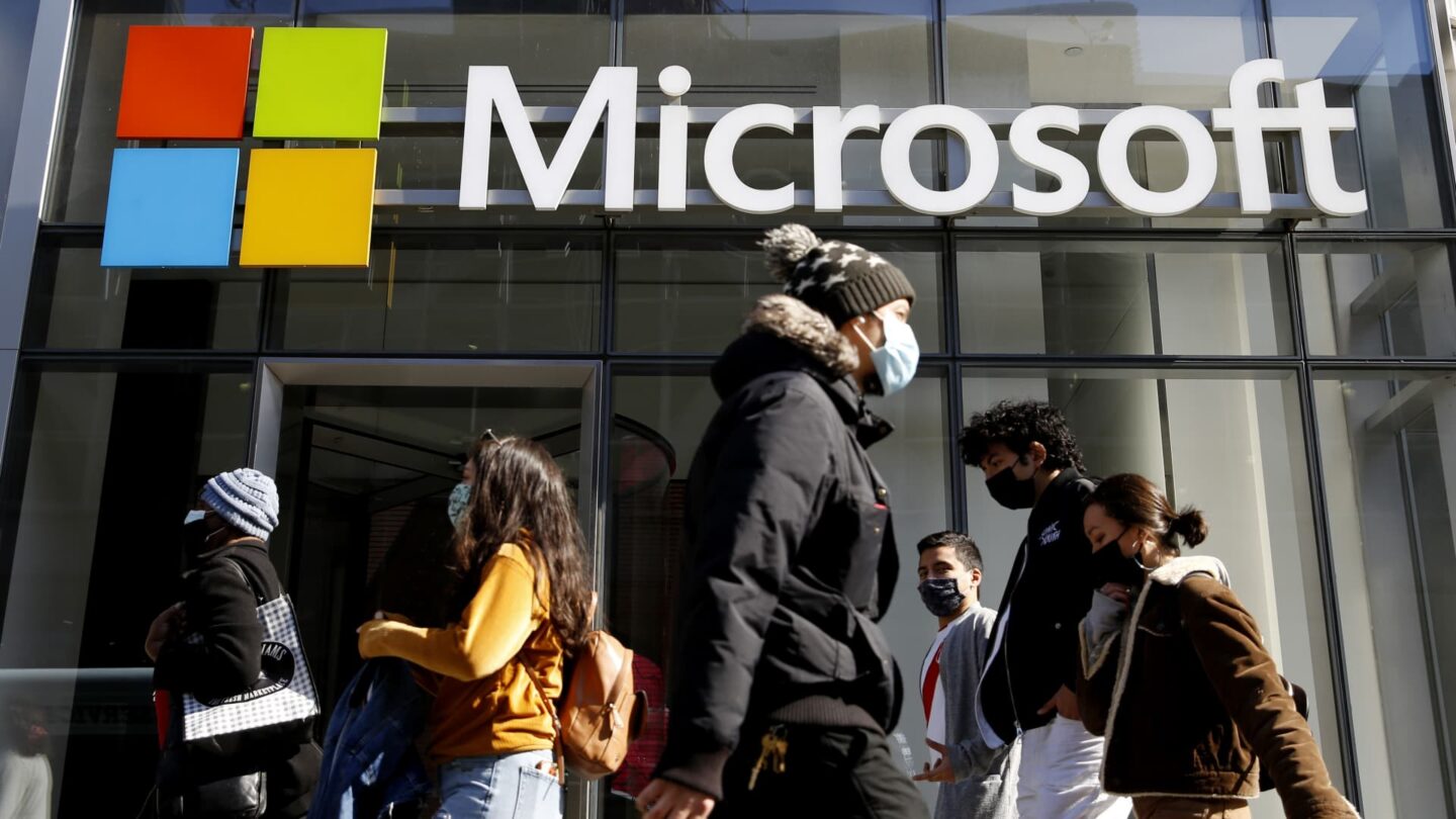 Microsoft готується до скорочення тисяч робочих місць