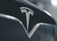 Tesla загрожує кримінальна справа через заяви про повністю автономне керування