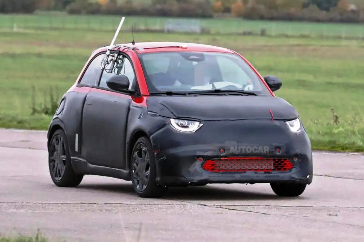 A "hot" version of the new FIAT 500e is being prepared, which will be called Abarth