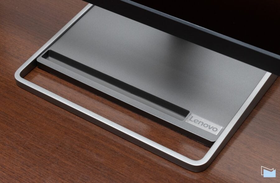 Lenovo L32p-30 monitor review