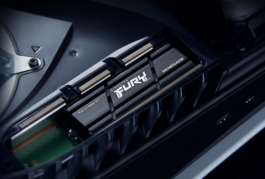 Kingston FURY introduced a gaming SSD of the Renegade series with an additional radiator for heat dissipation