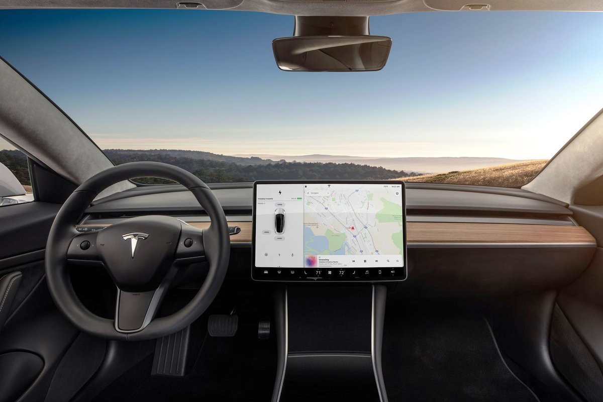 Tesla prepares to defend itself in court over deadly accidents with autopilot