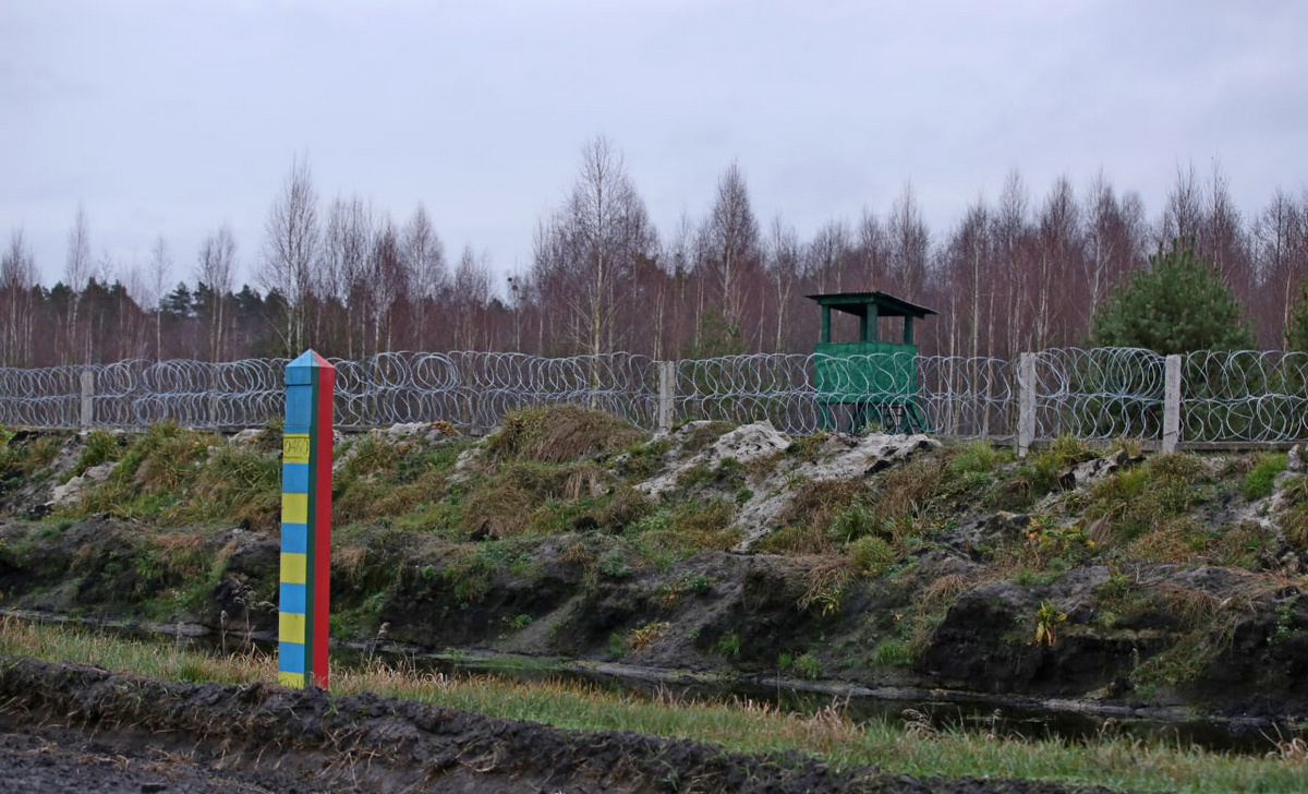 Fence on the border of Ukraine and Belarus