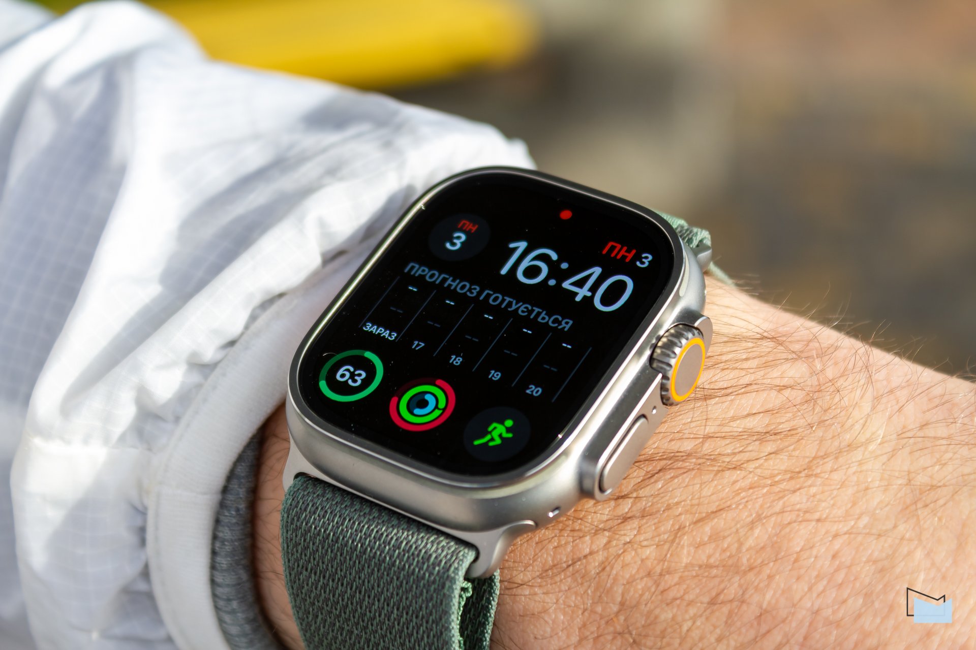 Apple Watch can tell something about the titanium iPhone 15 Pro