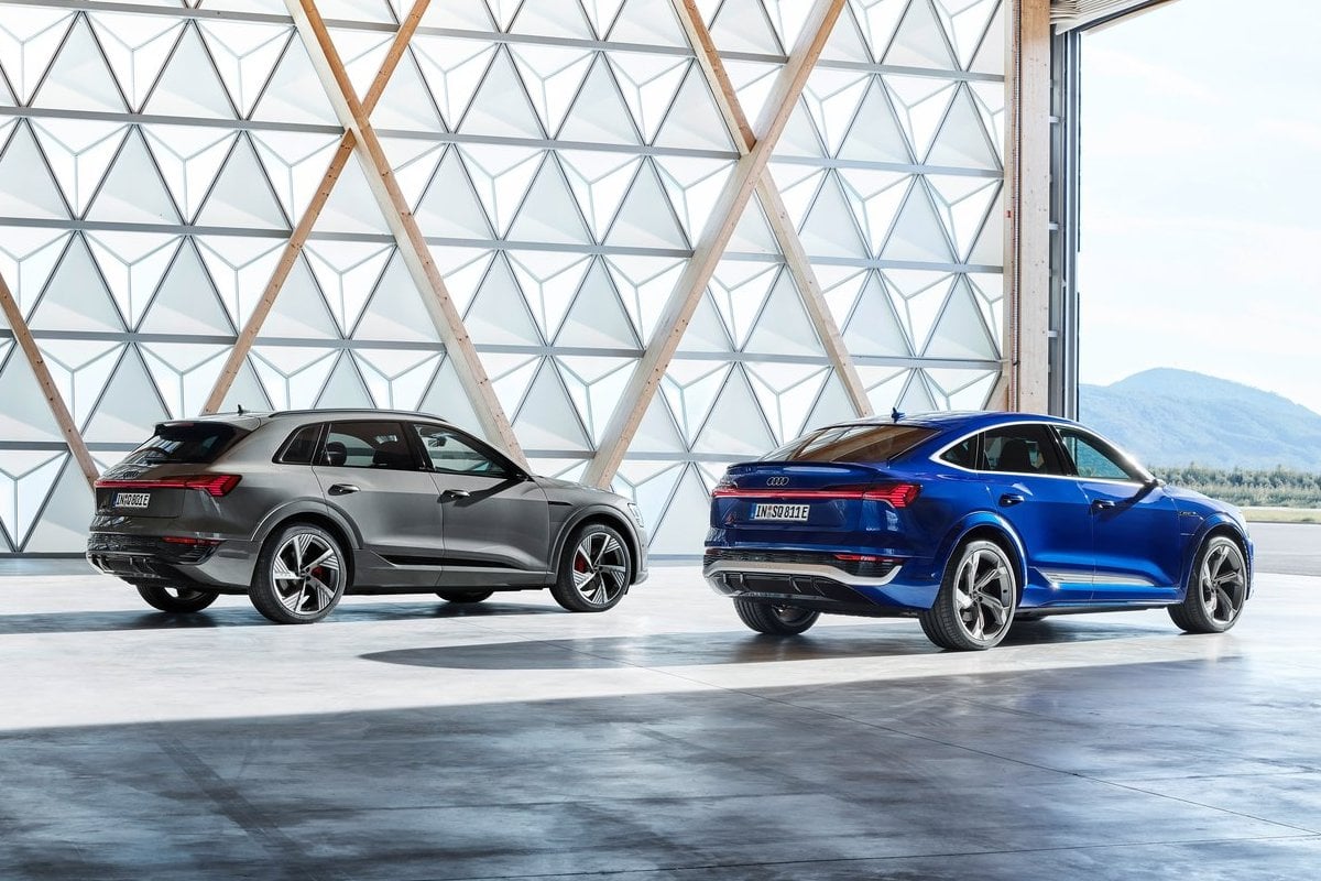 Debut of the day: updated electric cars Audi Q8 e-tron and Audi SQ8 e-tron
