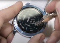 JerryRigEverything перевірив сапфірове скло нових «розумних» годинників від Apple, Samsung та Garmin на витривалість