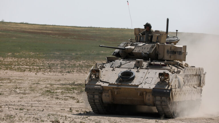 M2 Bradley - infantry fighting vehicle for the Armed Forces of Ukraine ...