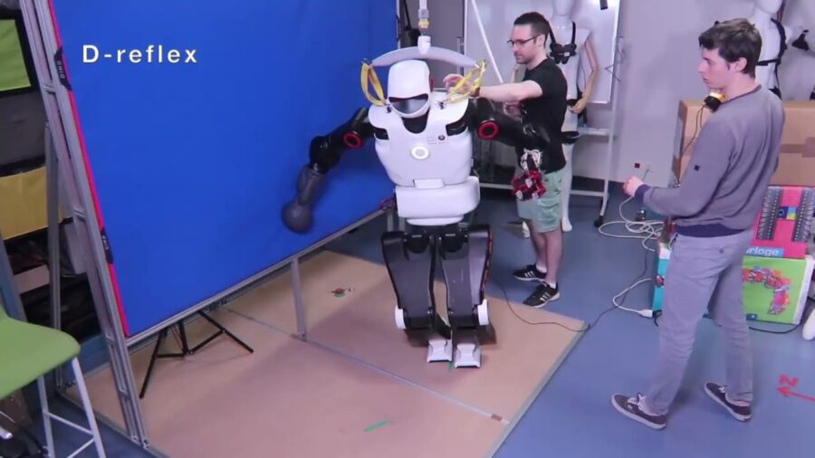 Дослідники вчать роботів притискатися до стін, щоб уникнути падіння