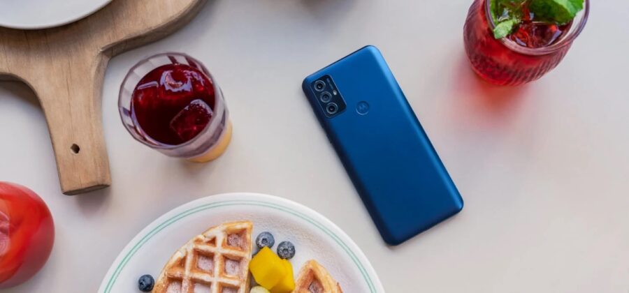 Budget smartphone Moto G Play received a 90-Hz display