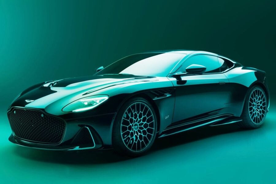 The new Aston Martin DBS 770 Ultimate: the last “classic” with a V12