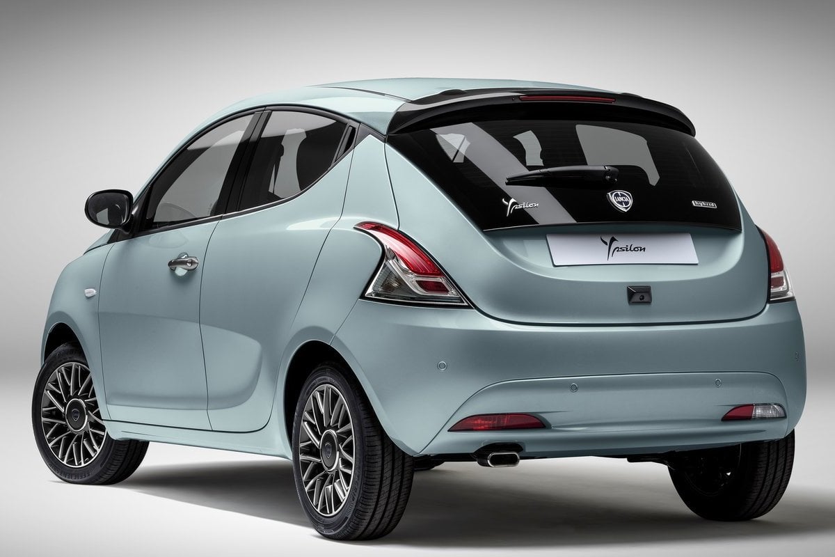 Lancia Ypsilon Hatchback Update: Young Again! • Mezha.Media