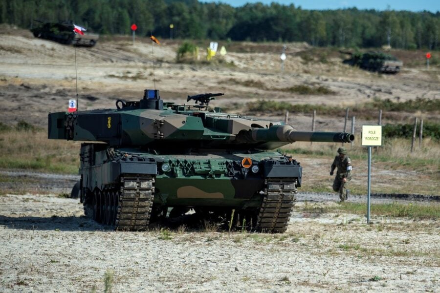 German defense concerns Rheinmetall and Krauss-Maffei Wegmann are suing over copyrights for the Leopard 2 tank