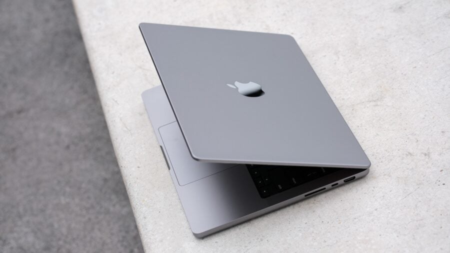 Накопичувачі нових MacBook Pro так само сповільнилися, як й в інших моделях лептопів Apple