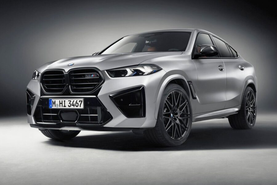 The updated supercrossovers BMW X5 M and BMW X6 M received their proprietary design