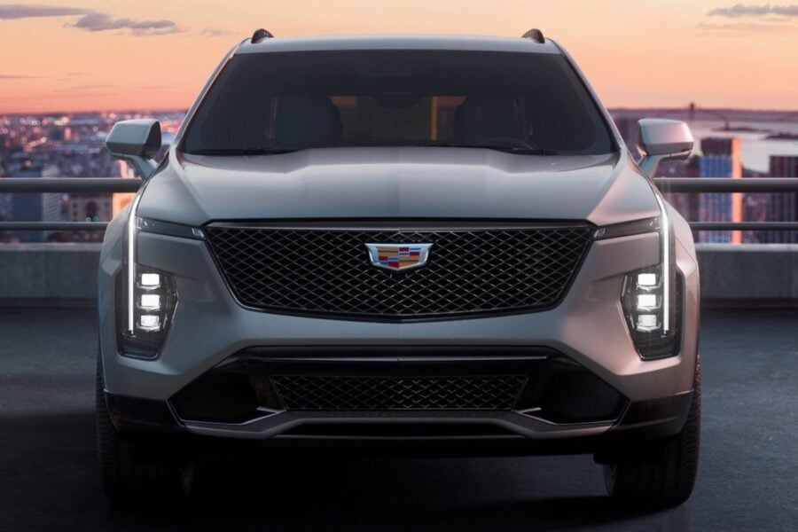 The Cadillac XT4 SUV has been updated: interesting technology and a new "face"