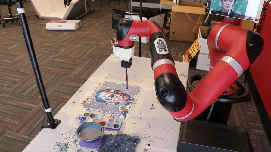 Роботизована рука FRIDA переносить мистецтво штучного інтелекту в стилі DALL-E на реальні полотна