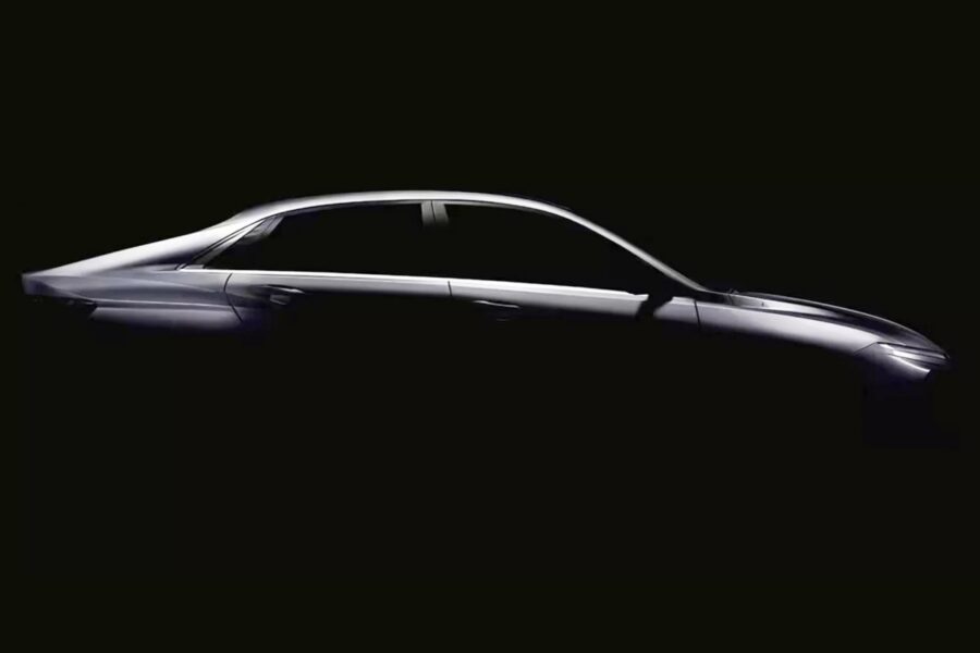 Новий доступний седан Hyundai Verna: перші тизер-зображення