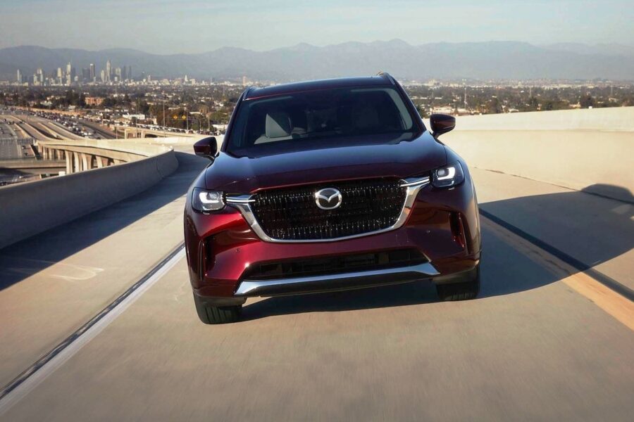 The large Mazda CX-90 SUV debuted: is it only for the USA?