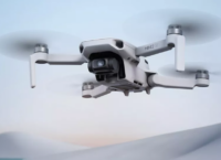 DJI introduced the updated Mini 2 SE compact drone