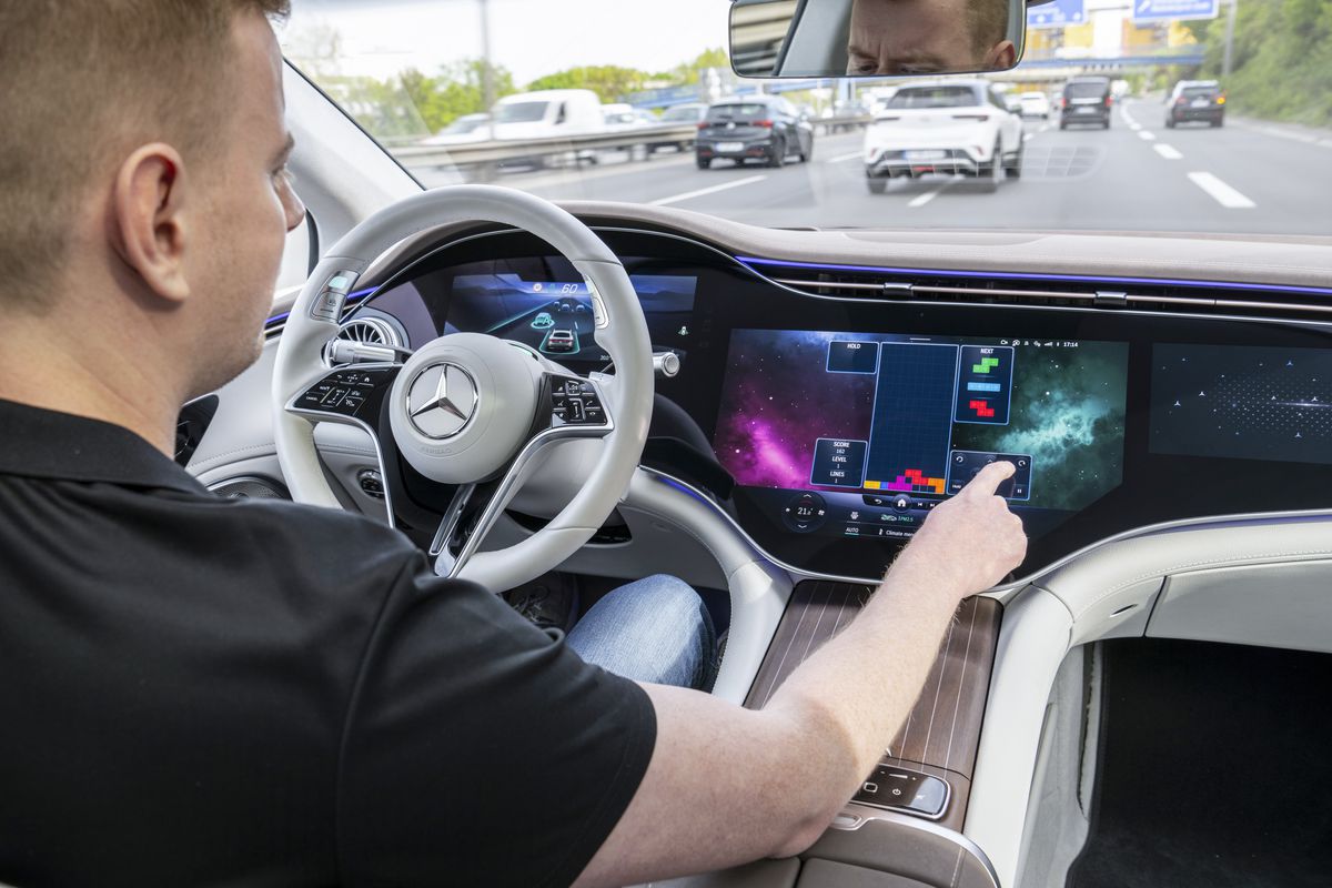 The third-level Mercedes Drive Pilot autopilot will work in the United States