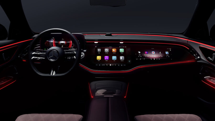 With TikTok and Zoom: Mercedes showed the changes in the interior of the new E-class