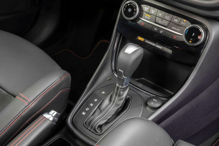 «Гарячий» кросовер Ford Puma ST – тепер з літровим мотором та «автоматом»