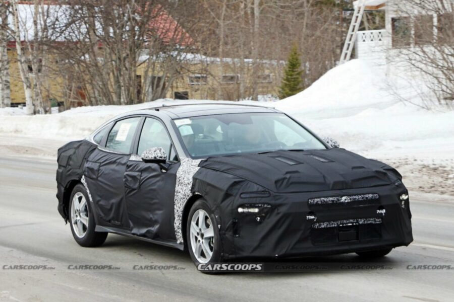 The new Hyundai Sonata sedan will receive a 2.5-liter engine and all-wheel drive