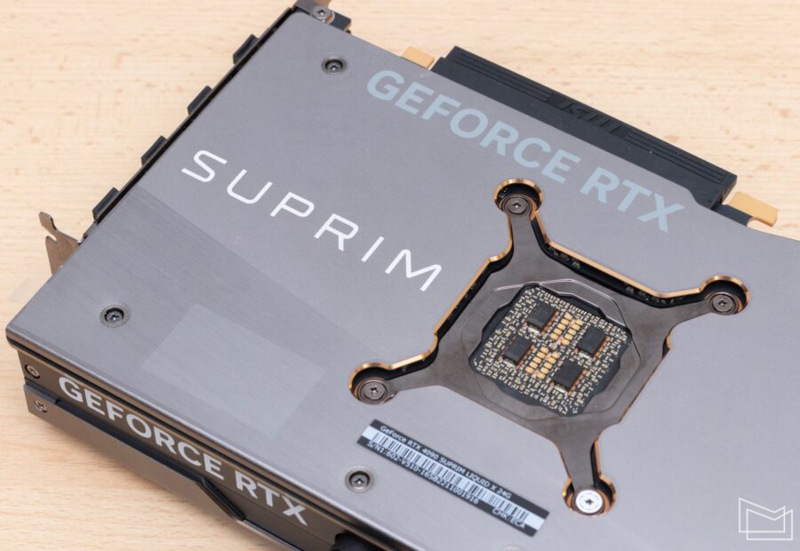 Огляд відеокарти MSI GeForce RTX 4090 SUPRIM LIQUID X 24G: водяне графічне царство