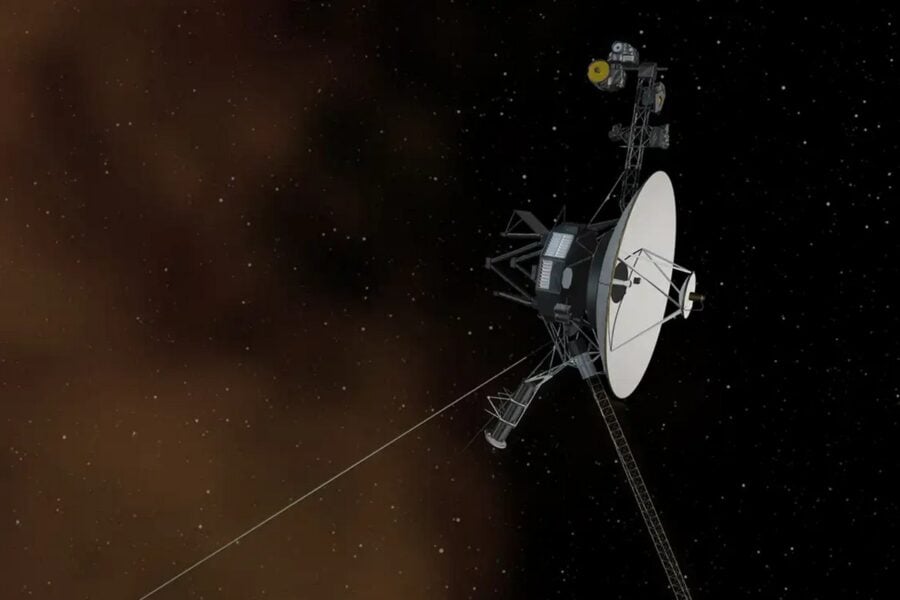 NASA caught a signal from Voyager 2, it shows signs of a “heartbeat”