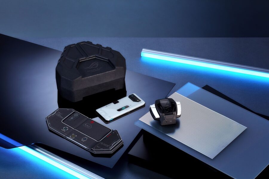 ROG Phone 7 - a series of gaming smartphones from ASUS with a 165 Hz screen