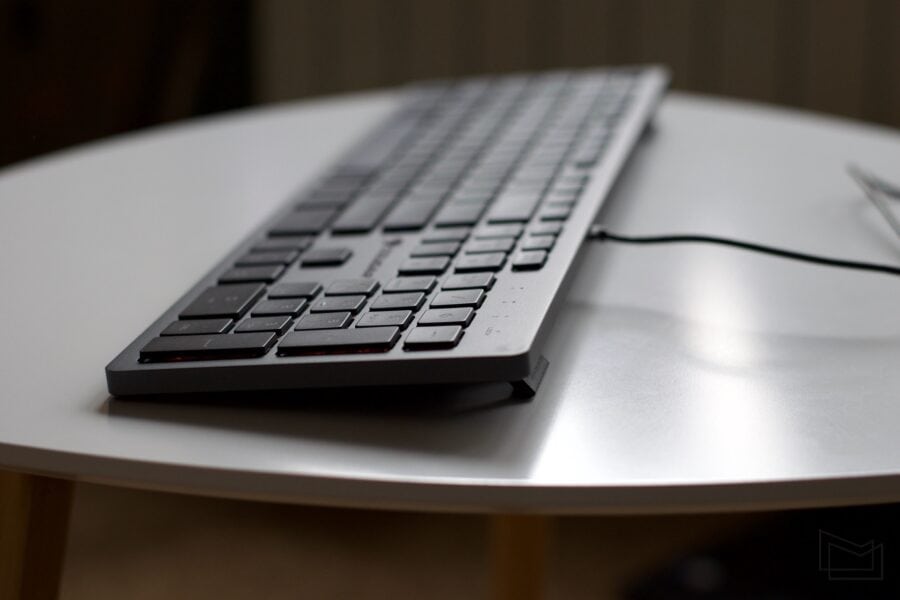 Огляд тонкої металевої клавіатури Cougar Vantar AX