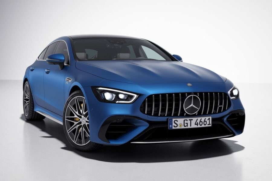 Updates for the 6-cylinder versions of the Mercedes AMG GT: a new "face" and equipment packages