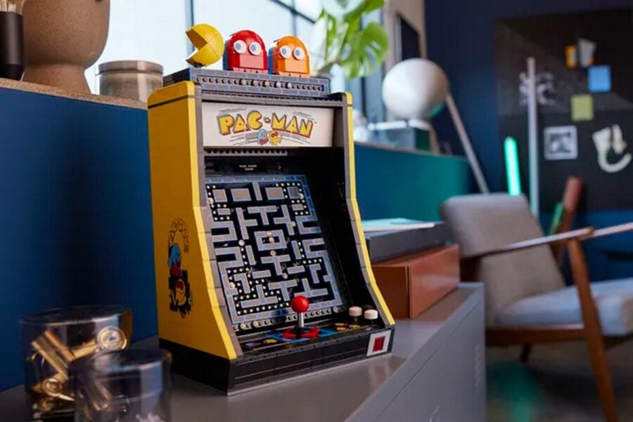 Lego has recreated the 1980s video game classic in a new Pac-Man set