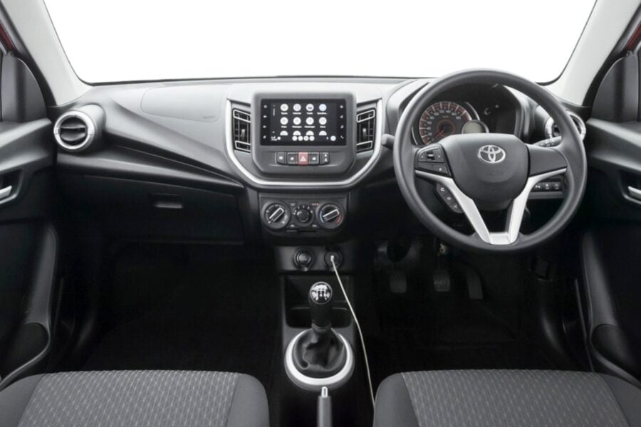 Стартують продажі Toyota Vitz – автомобіля за $10 тис.