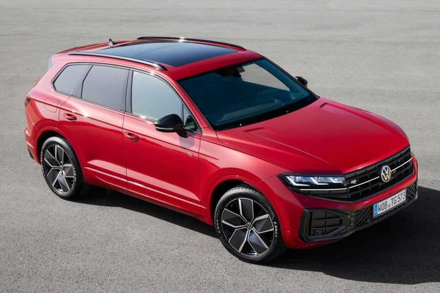 The updated Volkswagen Touareg crossover is presented