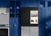 Samsung випустила холодильник з вбудованим 32-дюймовим планшетом за $5000