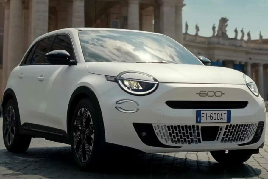 Here it is – the new FIAT 600 crossover
