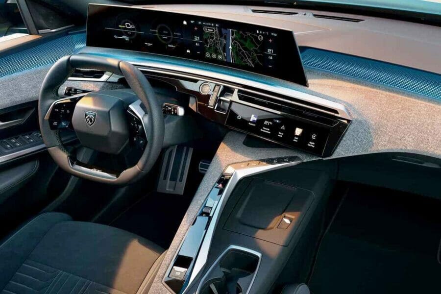 New interior for the new Peugeot 3008: "levitating" 21-inch display and sensors everywhere