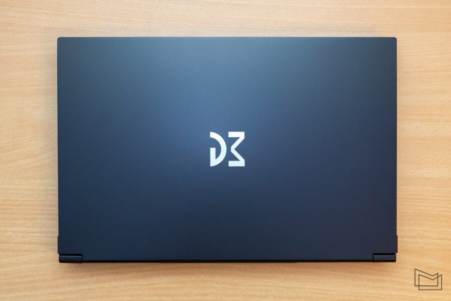 Dream Machines RG4070-15UA29 gaming laptop review: concise design with interesting content