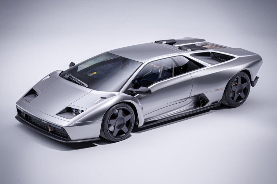 Культовому суперкару Lamborghini Diablo компанія Eccentrica подарувала друге життя