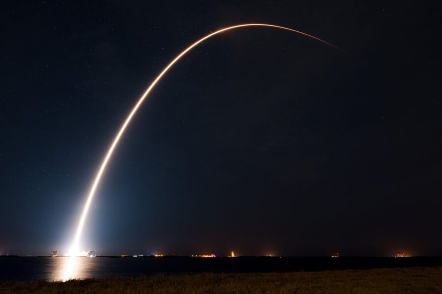 SpaceX оновила рекорд повторного використання прискорювачів. Бустер B1058 виконав 16 місію