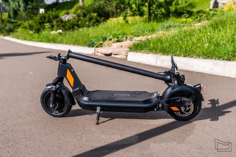 eHator Model Pro electric scooter review