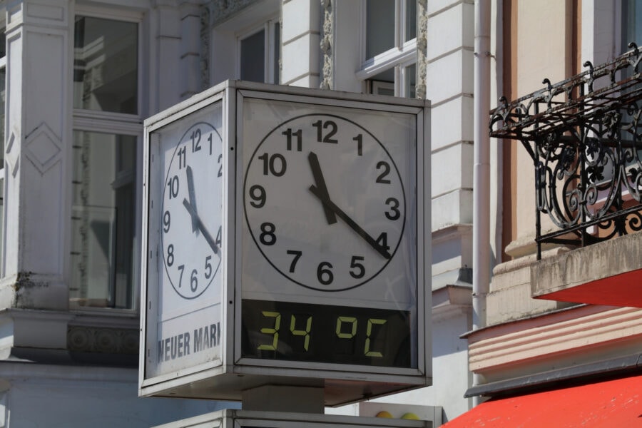 У Києві в неділю зафіксували три температурні рекорди