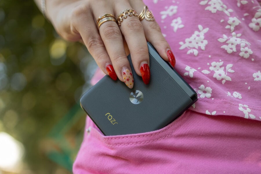 Motorola Razr 40 review - folding smartphones go to the masses